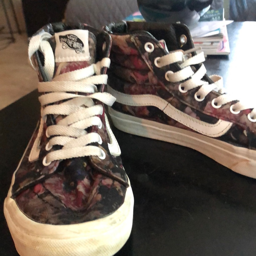 flower print vans